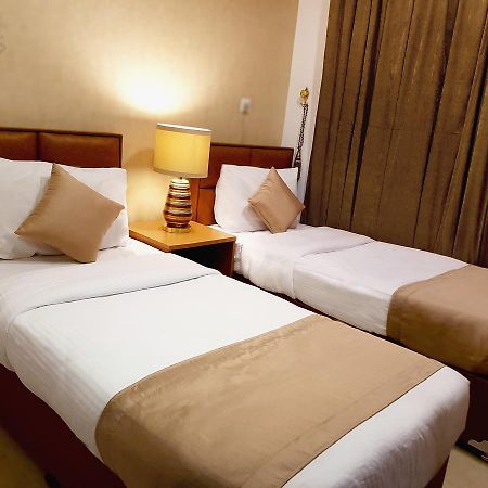 Al Muhanna Plaza Luxury Plus Salmiya Ngoại thất bức ảnh